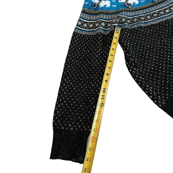 Holiday Time Women's Ugly Christmas Sweater Knit Polar Bears Size Large (12-14) - Picture 12 of 17